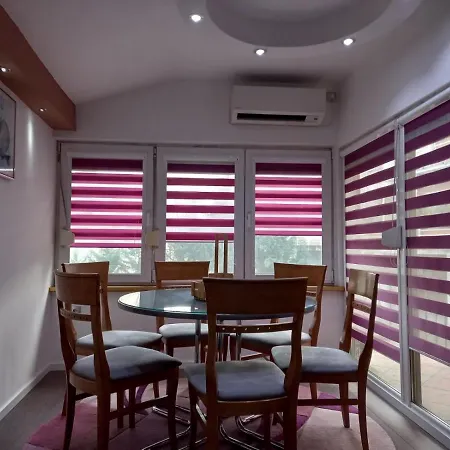 Apartment Vini App With Private Parking