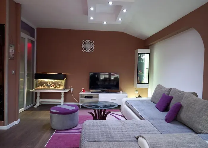 Vini App With Private Parking * Skopje